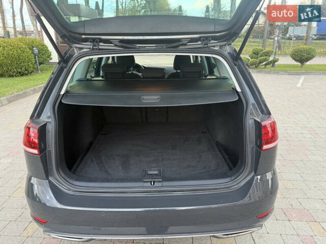 Серый Фольксваген Гольф, объемом двигателя 1.6 л и пробегом 221 тыс. км за 13950 $, фото 54 на Automoto.ua