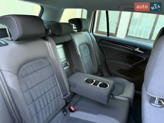 Сірий Фольксваген Гольф, об'ємом двигуна 1.6 л та пробігом 286 тис. км за 15000 $, фото 34 на Automoto.ua