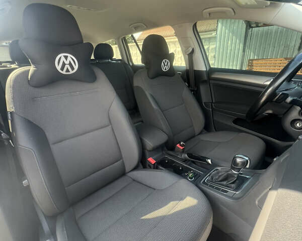 Серый Фольксваген Гольф, объемом двигателя 1.8 л и пробегом 105 тыс. км за 12800 $, фото 23 на Automoto.ua