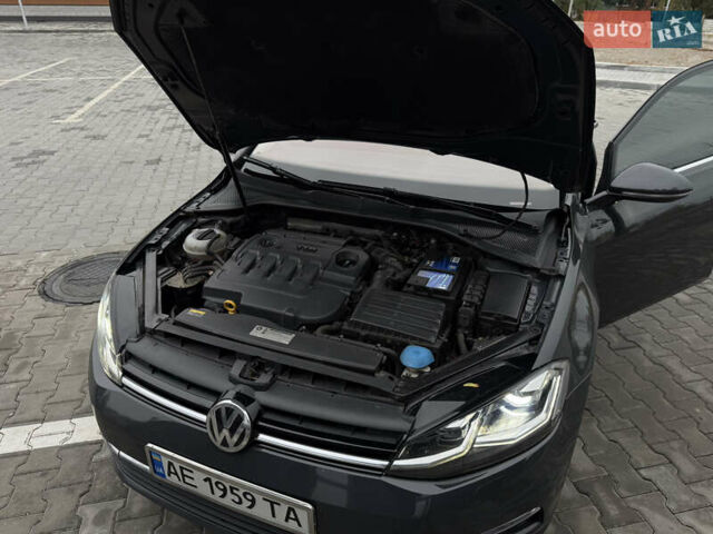 Серый Фольксваген Гольф, объемом двигателя 1.97 л и пробегом 328 тыс. км за 15600 $, фото 50 на Automoto.ua