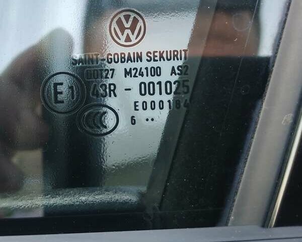 Серый Фольксваген Гольф, объемом двигателя 1.6 л и пробегом 290 тыс. км за 11699 $, фото 12 на Automoto.ua