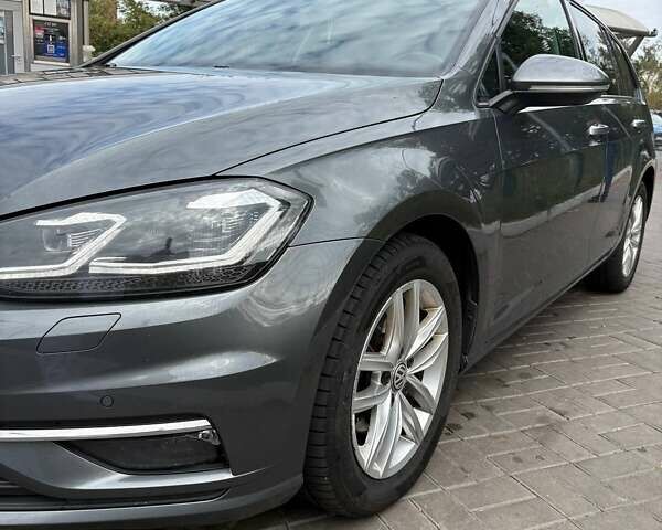 Сірий Фольксваген Гольф, об'ємом двигуна 1.97 л та пробігом 213 тис. км за 17000 $, фото 3 на Automoto.ua