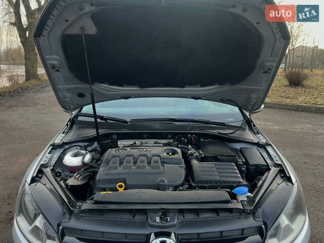 Серый Фольксваген Гольф, объемом двигателя 1.6 л и пробегом 239 тыс. км за 10900 $, фото 32 на Automoto.ua