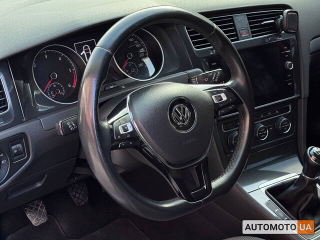 Сірий Фольксваген Гольф, об'ємом двигуна 1.6 л та пробігом 231 тис. км за 12800 $, фото 9 на Automoto.ua