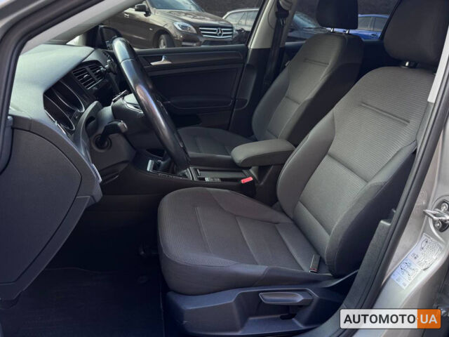 Сірий Фольксваген Гольф, об'ємом двигуна 1.6 л та пробігом 231 тис. км за 12800 $, фото 8 на Automoto.ua