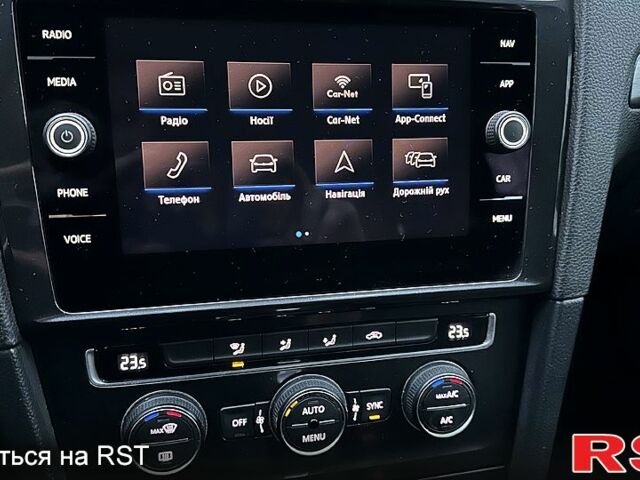 Серый Фольксваген Гольф, объемом двигателя 1.6 л и пробегом 210 тыс. км за 14500 $, фото 9 на Automoto.ua