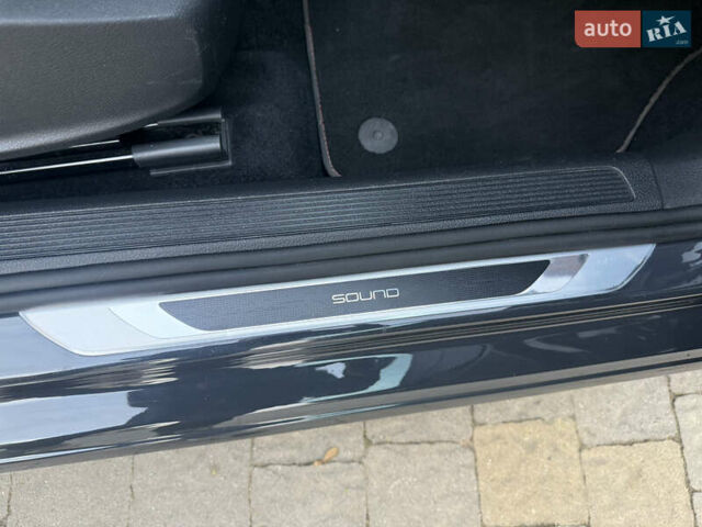 Серый Фольксваген Гольф, объемом двигателя 1.6 л и пробегом 221 тыс. км за 13950 $, фото 52 на Automoto.ua