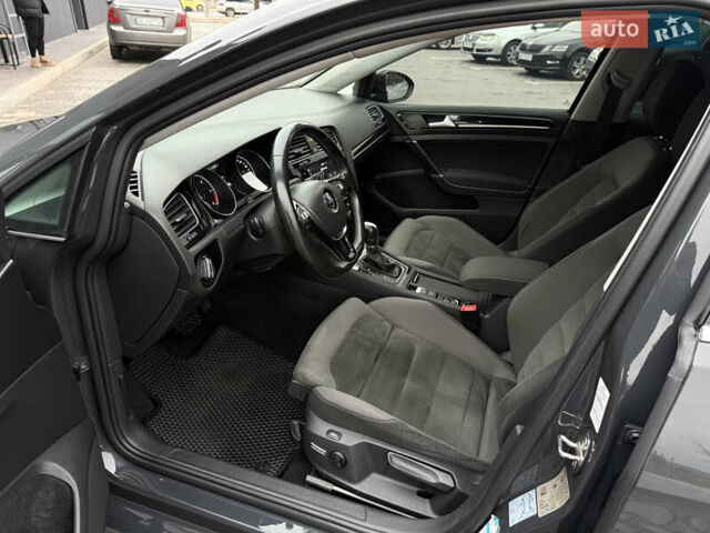 Серый Фольксваген Гольф, объемом двигателя 1.97 л и пробегом 330 тыс. км за 14000 $, фото 25 на Automoto.ua