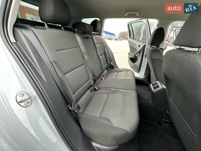 Серый Фольксваген Гольф, объемом двигателя 1.8 л и пробегом 100 тыс. км за 12700 $, фото 37 на Automoto.ua