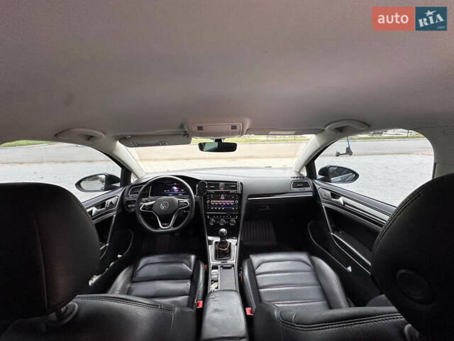 Серый Фольксваген Гольф, объемом двигателя 1.97 л и пробегом 284 тыс. км за 13500 $, фото 28 на Automoto.ua