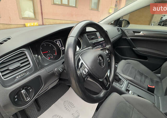 Серый Фольксваген Гольф, объемом двигателя 1.6 л и пробегом 265 тыс. км за 13600 $, фото 52 на Automoto.ua