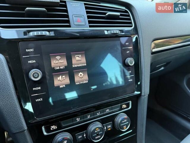 Сірий Фольксваген Гольф, об'ємом двигуна 1.6 л та пробігом 286 тис. км за 15000 $, фото 56 на Automoto.ua