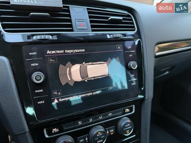 Сірий Фольксваген Гольф, об'ємом двигуна 1.6 л та пробігом 286 тис. км за 15000 $, фото 57 на Automoto.ua