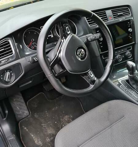 Серый Фольксваген Гольф, объемом двигателя 1.6 л и пробегом 140 тыс. км за 16500 $, фото 8 на Automoto.ua