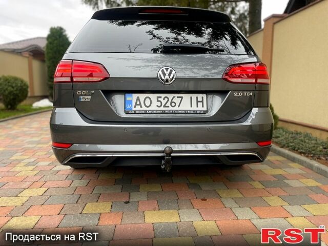 Серый Фольксваген Гольф, объемом двигателя 2 л и пробегом 289 тыс. км за 12700 $, фото 3 на Automoto.ua