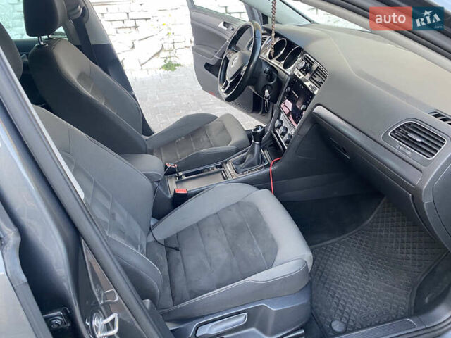 Сірий Фольксваген Гольф, об'ємом двигуна 1.6 л та пробігом 364 тис. км за 11000 $, фото 7 на Automoto.ua