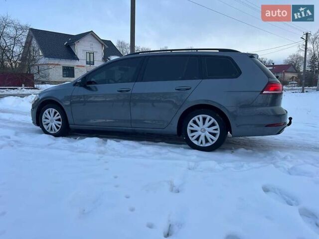 Серый Фольксваген Гольф, объемом двигателя 1.6 л и пробегом 177 тыс. км за 12150 $, фото 11 на Automoto.ua