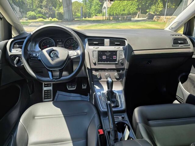 Серый Фольксваген Гольф, объемом двигателя 1.8 л и пробегом 52 тыс. км за 8800 $, фото 8 на Automoto.ua