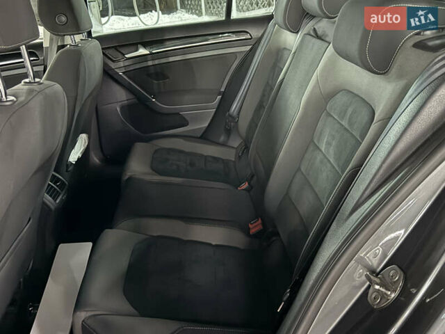 Сірий Фольксваген Гольф, об'ємом двигуна 1.6 л та пробігом 253 тис. км за 13999 $, фото 32 на Automoto.ua