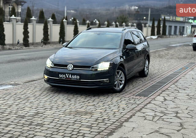 Серый Фольксваген Гольф, объемом двигателя 1.6 л и пробегом 265 тыс. км за 13600 $, фото 26 на Automoto.ua