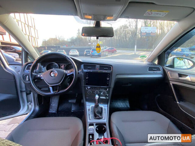 Серый Фольксваген Гольф, объемом двигателя 1.6 л и пробегом 223 тыс. км за 15600 $, фото 8 на Automoto.ua