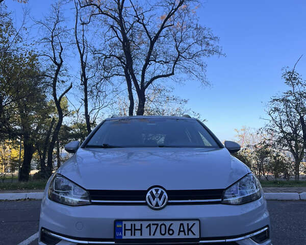 Сірий Фольксваген Гольф, об'ємом двигуна 1.8 л та пробігом 137 тис. км за 13500 $, фото 6 на Automoto.ua