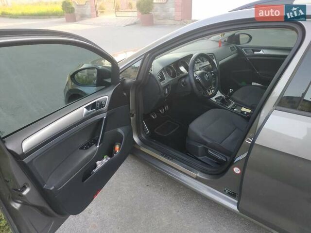 Серый Фольксваген Гольф, объемом двигателя 1.6 л и пробегом 290 тыс. км за 11699 $, фото 11 на Automoto.ua