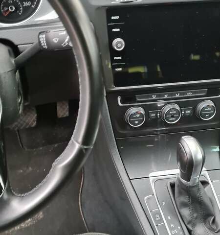 Серый Фольксваген Гольф, объемом двигателя 1.6 л и пробегом 140 тыс. км за 16500 $, фото 6 на Automoto.ua