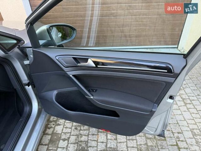 Сірий Фольксваген Гольф, об'ємом двигуна 1.6 л та пробігом 286 тис. км за 15000 $, фото 27 на Automoto.ua