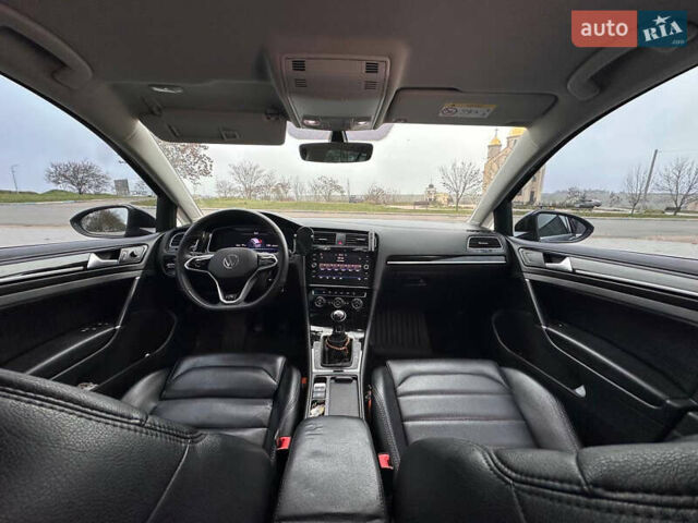 Серый Фольксваген Гольф, объемом двигателя 1.97 л и пробегом 250 тыс. км за 15800 $, фото 34 на Automoto.ua