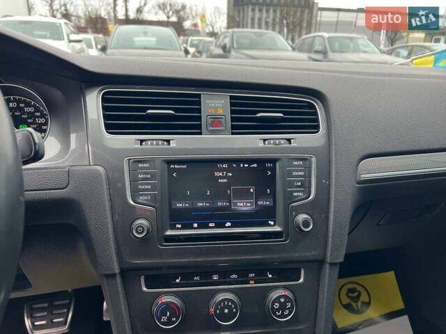 Серый Фольксваген Гольф, объемом двигателя 1.8 л и пробегом 105 тыс. км за 12700 $, фото 15 на Automoto.ua