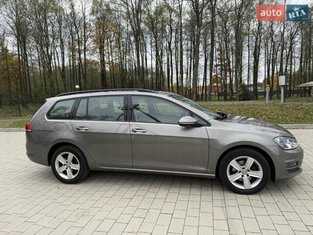 Серый Фольксваген Гольф, объемом двигателя 1.6 л и пробегом 262 тыс. км за 11000 $, фото 4 на Automoto.ua