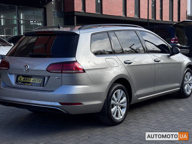 Сірий Фольксваген Гольф, об'ємом двигуна 1.6 л та пробігом 231 тис. км за 12800 $, фото 5 на Automoto.ua