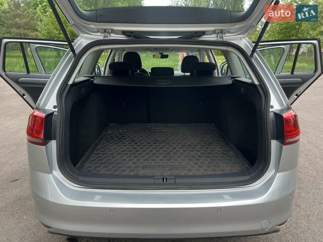 Серый Фольксваген Гольф, объемом двигателя 1.6 л и пробегом 237 тыс. км за 10900 $, фото 8 на Automoto.ua