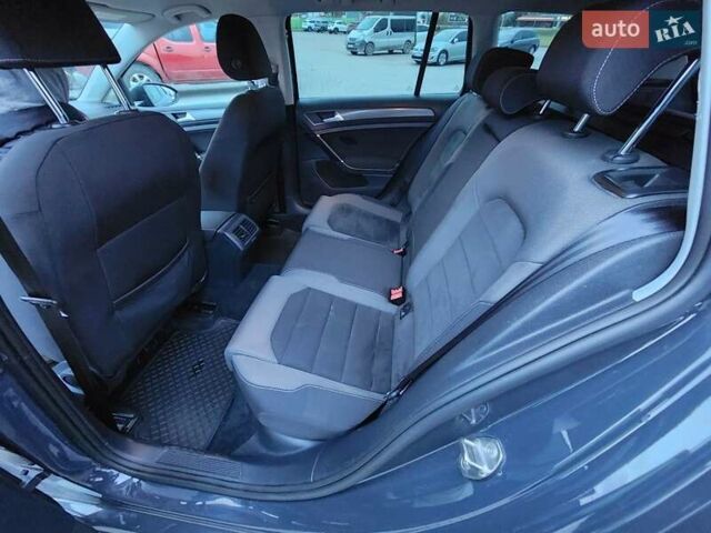 Серый Фольксваген Гольф, объемом двигателя 1.6 л и пробегом 191 тыс. км за 15500 $, фото 12 на Automoto.ua