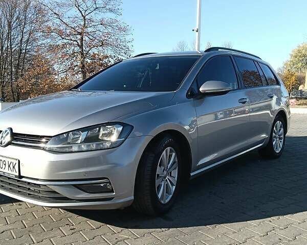 Серый Фольксваген Гольф, объемом двигателя 1.6 л и пробегом 280 тыс. км за 11900 $, фото 4 на Automoto.ua