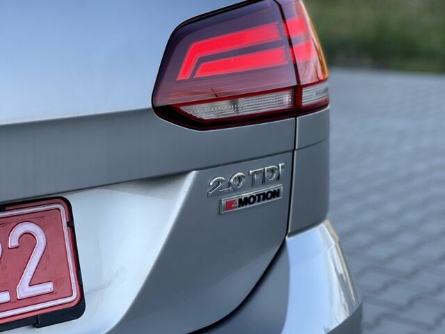 Серый Фольксваген Гольф, объемом двигателя 1.97 л и пробегом 178 тыс. км за 12800 $, фото 6 на Automoto.ua