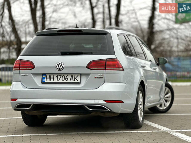 Серый Фольксваген Гольф, объемом двигателя 1.8 л и пробегом 100 тыс. км за 12700 $, фото 3 на Automoto.ua