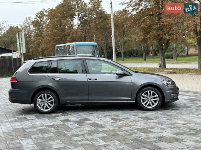 Серый Фольксваген Гольф, объемом двигателя 1.6 л и пробегом 253 тыс. км за 12700 $, фото 12 на Automoto.ua