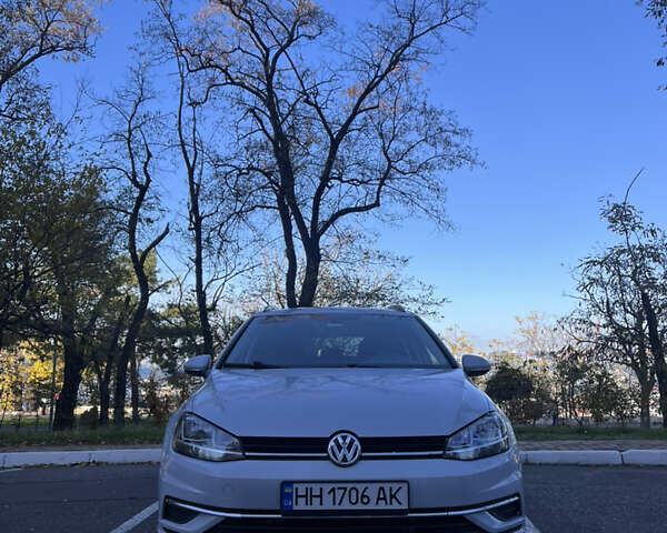 Сірий Фольксваген Гольф, об'ємом двигуна 1.8 л та пробігом 137 тис. км за 13500 $, фото 4 на Automoto.ua
