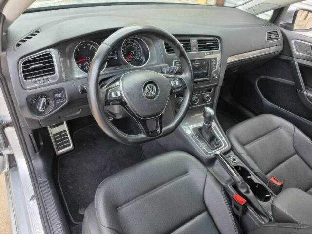 Сірий Фольксваген Гольф, об'ємом двигуна 1.8 л та пробігом 100 тис. км за 7500 $, фото 9 на Automoto.ua