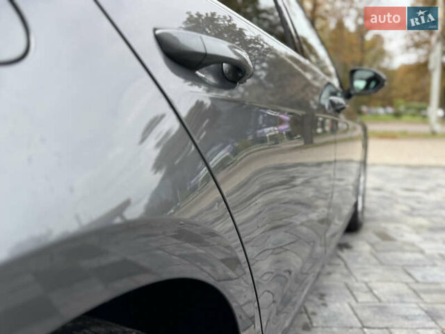 Серый Фольксваген Гольф, объемом двигателя 1.6 л и пробегом 253 тыс. км за 12700 $, фото 20 на Automoto.ua