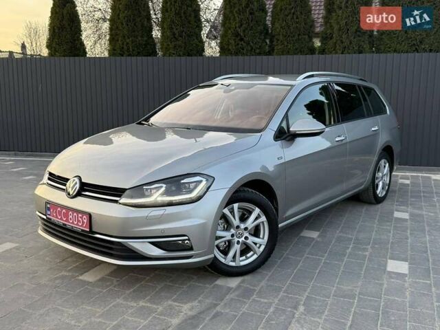 Серый Фольксваген Гольф, объемом двигателя 2 л и пробегом 228 тыс. км за 14350 $, фото 4 на Automoto.ua