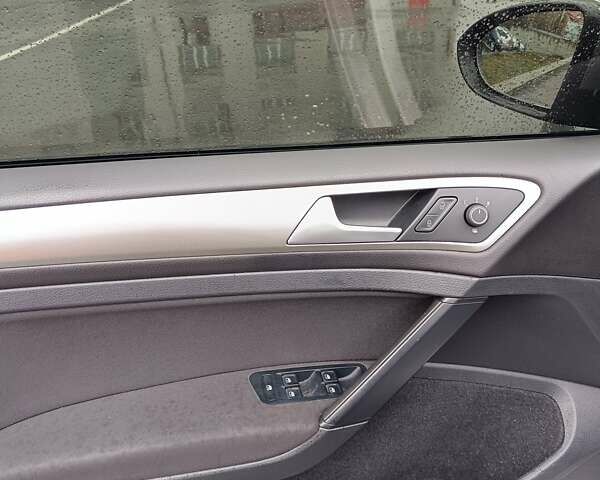 Сірий Фольксваген Гольф, об'ємом двигуна 1.6 л та пробігом 228 тис. км за 15100 $, фото 57 на Automoto.ua