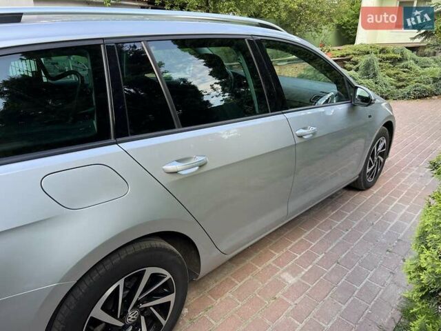 Серый Фольксваген Гольф, объемом двигателя 1.6 л и пробегом 250 тыс. км за 13990 $, фото 10 на Automoto.ua