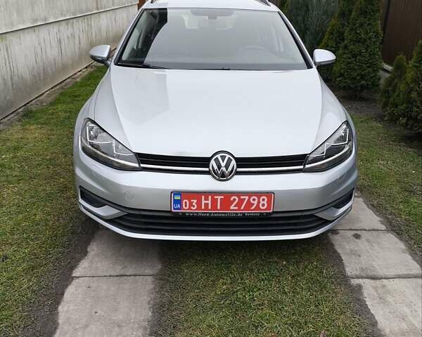 Серый Фольксваген Гольф, объемом двигателя 1.6 л и пробегом 198 тыс. км за 10800 $, фото 11 на Automoto.ua