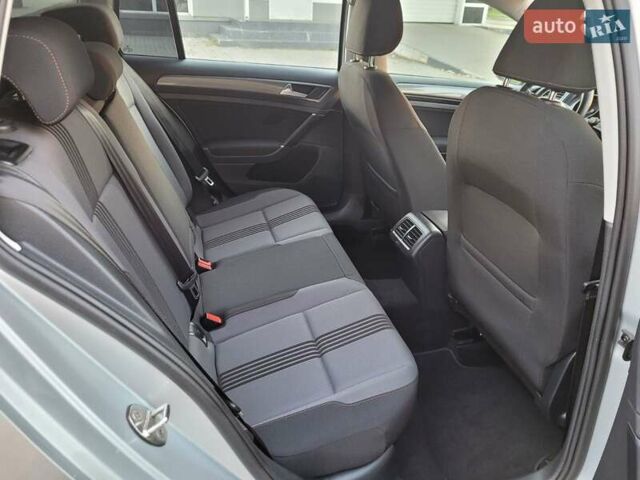 Серый Фольксваген Гольф, объемом двигателя 1.6 л и пробегом 161 тыс. км за 13900 $, фото 20 на Automoto.ua