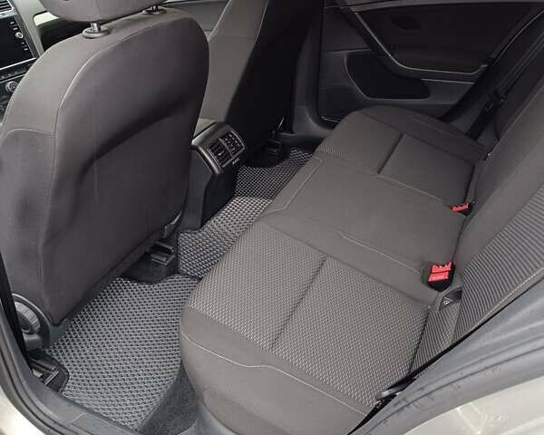 Сірий Фольксваген Гольф, об'ємом двигуна 1.6 л та пробігом 228 тис. км за 15100 $, фото 37 на Automoto.ua