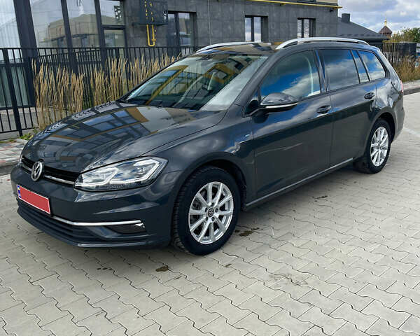 Серый Фольксваген Гольф, объемом двигателя 2 л и пробегом 260 тыс. км за 15550 $, фото 5 на Automoto.ua