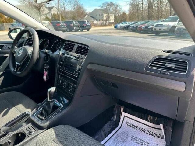 Серый Фольксваген Гольф, объемом двигателя 1.8 л и пробегом 47 тыс. км за 2800 $, фото 10 на Automoto.ua